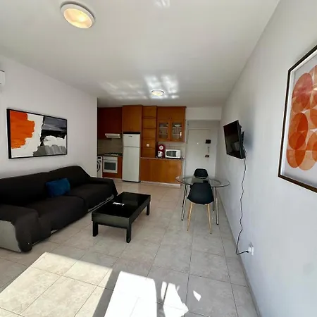 1 Bedroom Flat 200m From Apartment Limassol