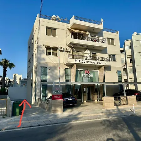 1 Bedroom Flat 200m From לימסול